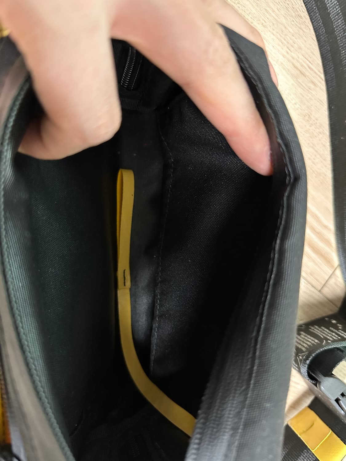 프라이탁 딕슨 옐로우 상품이미지3