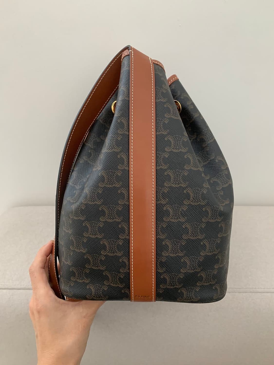 셀린느 드로우 스트링백 미듐 상품이미지5