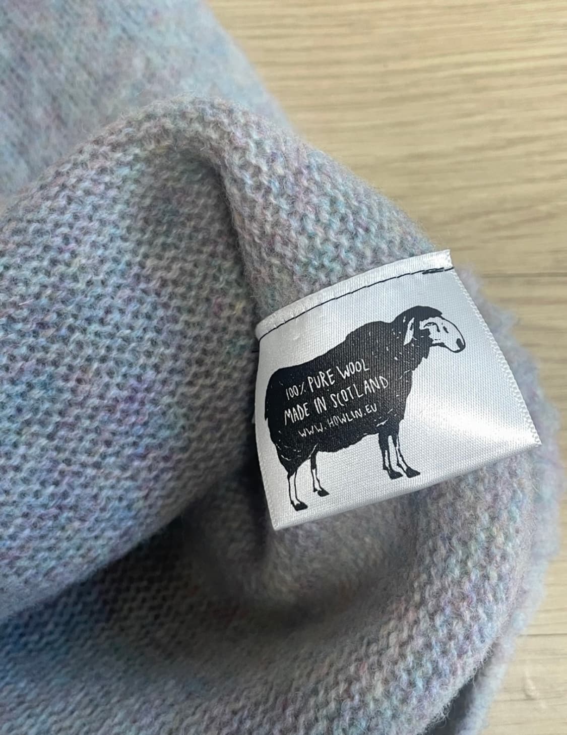 하울린 니트 갤럭시 색상 L사이즈입니다. 상품이미지2