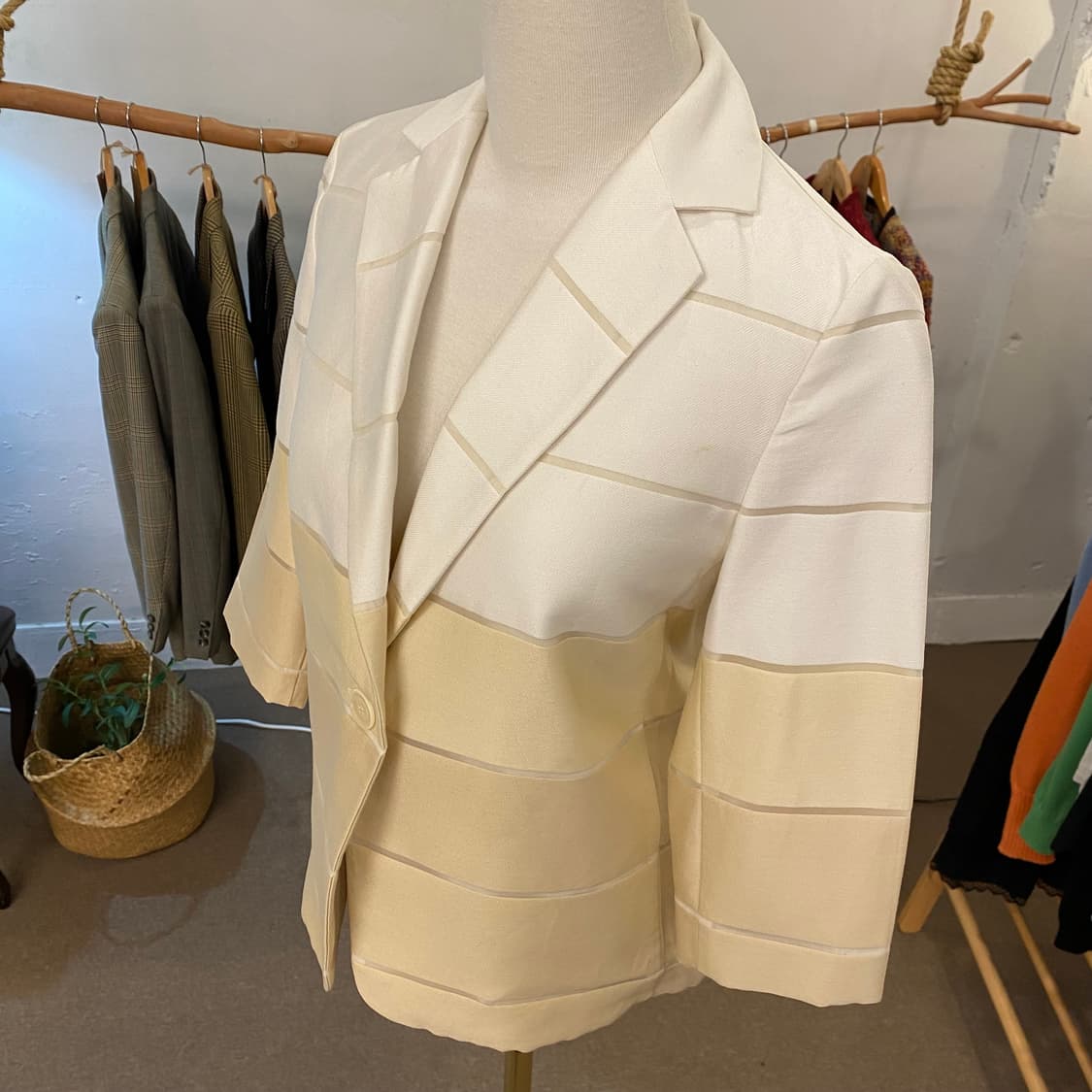 막스마라 숏 자켓 상품이미지3