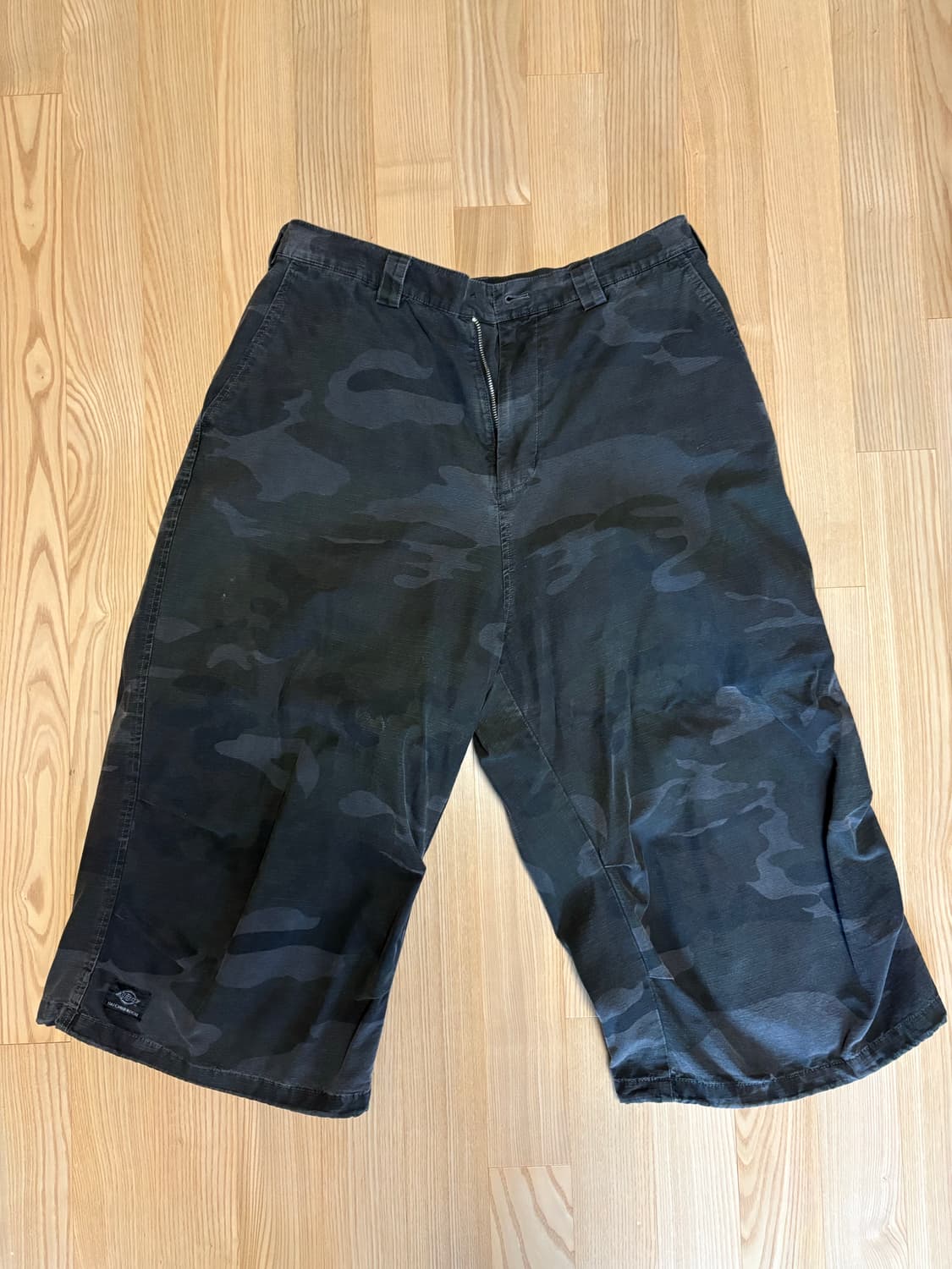 해칭룸 디키즈 카모 쇼츠 4사이즈 상품이미지1