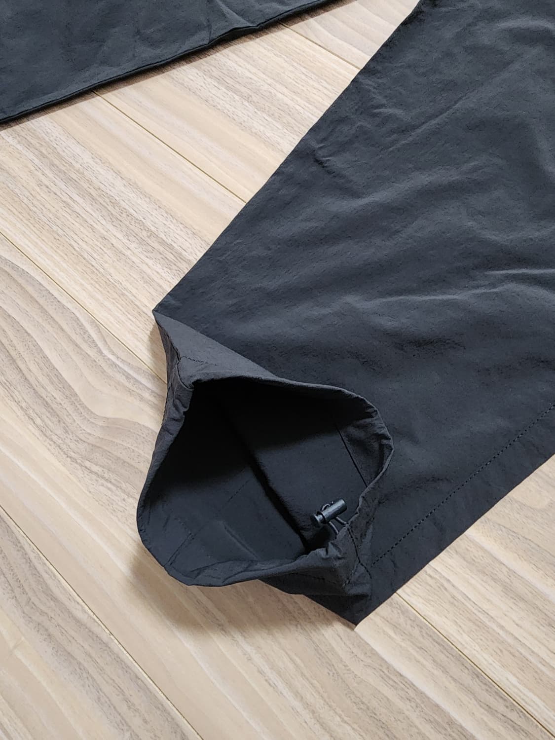 에잇세컨즈밑단스트링벌룬팬츠m사이즈차콜 상품이미지4