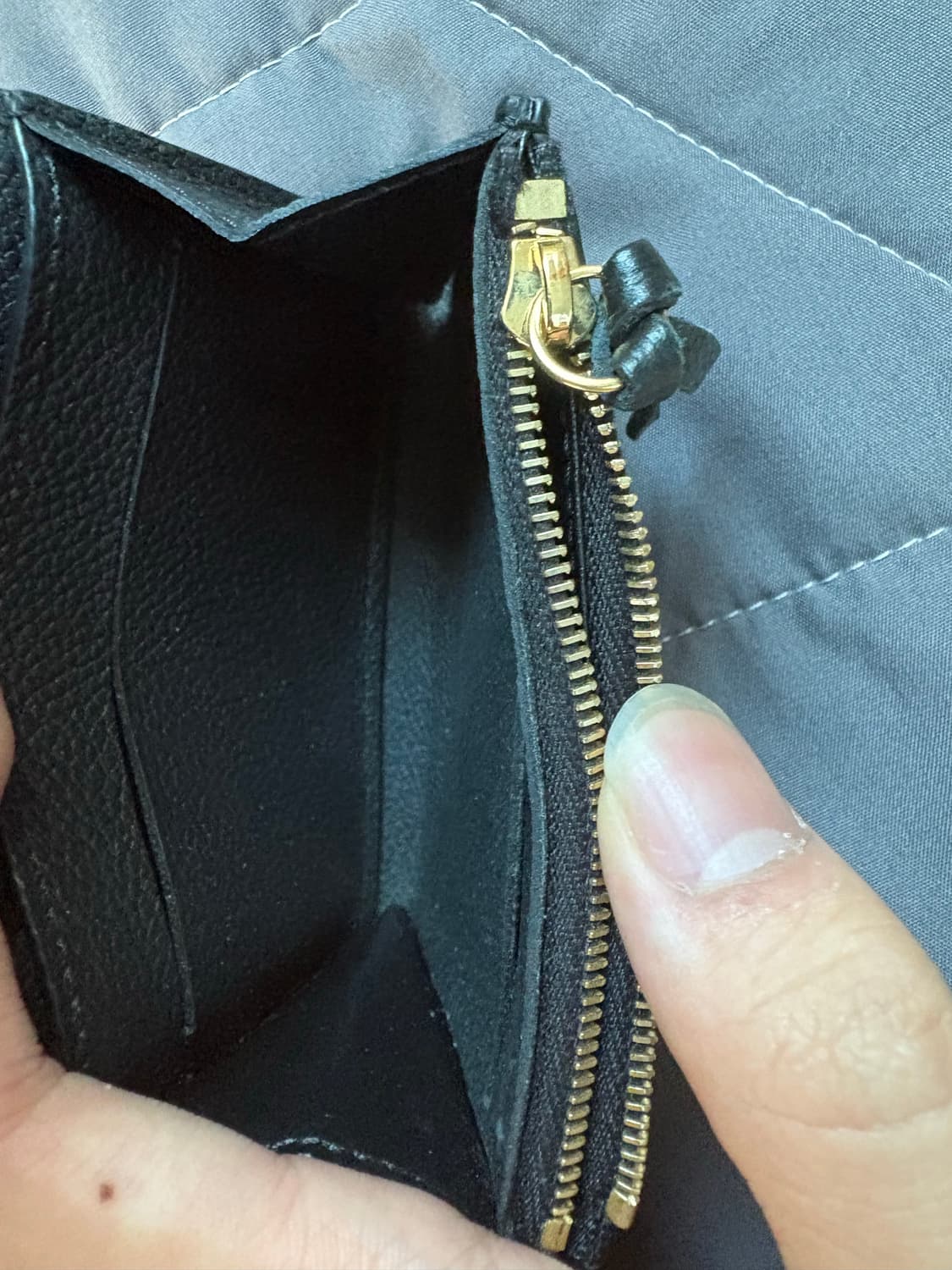 정품 루이비통 앙프렝뜨 블랙 카드지갑  상품이미지5