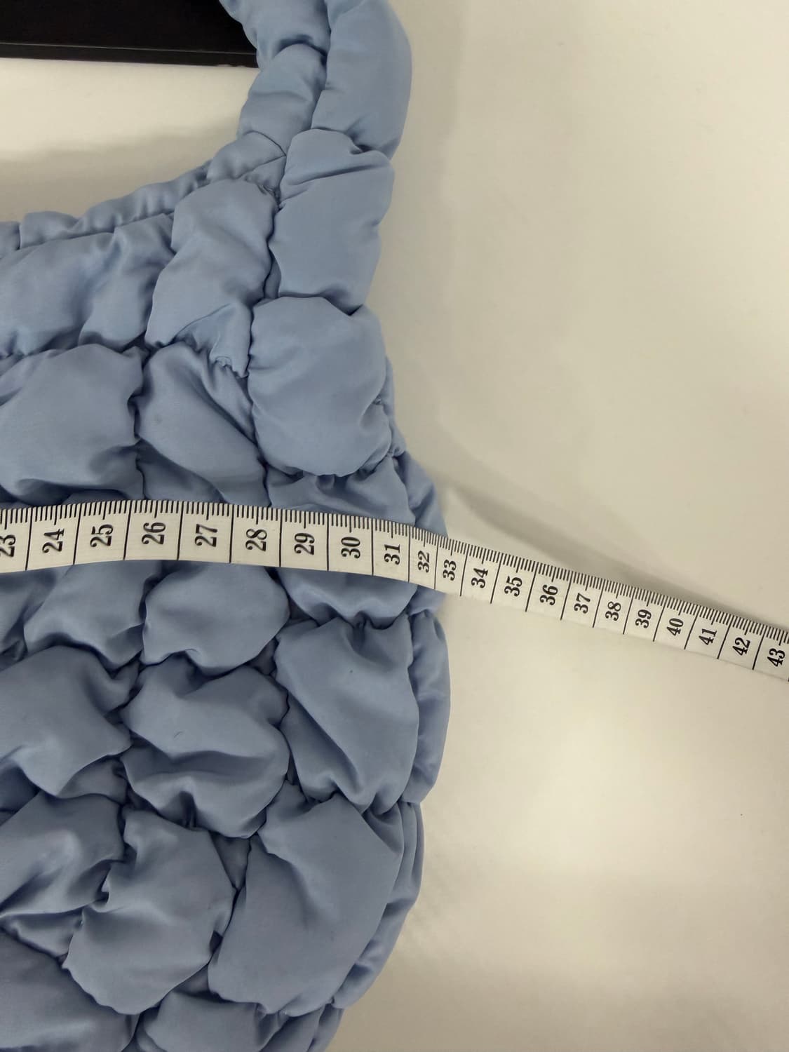 정품) COS 코스 퀼티드 구름백 미니백  상품이미지8