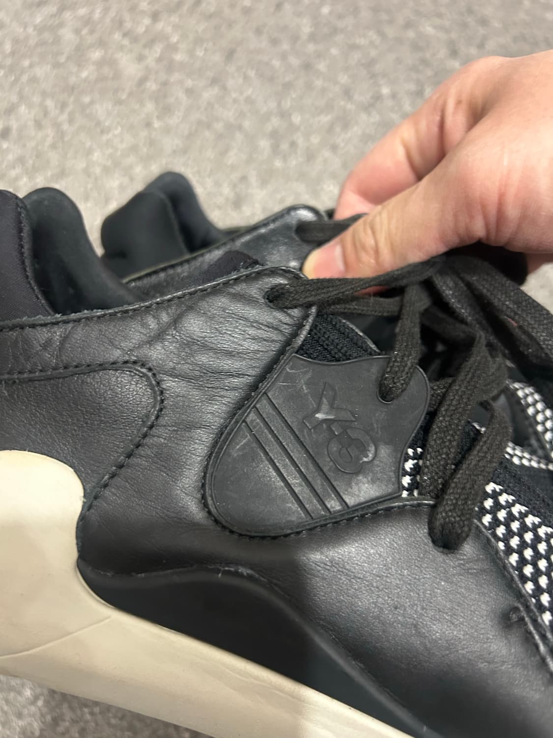 Y-3 부스트 니트 스니커즈 상품이미지3