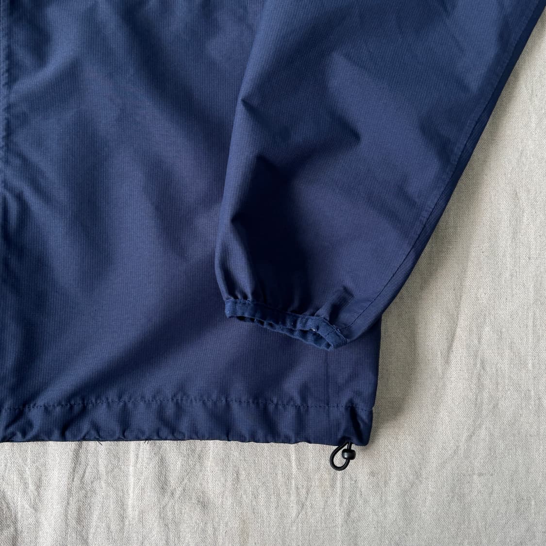 뉴발란스 x 서울이랜드 FC 바람막이 100 상품이미지4