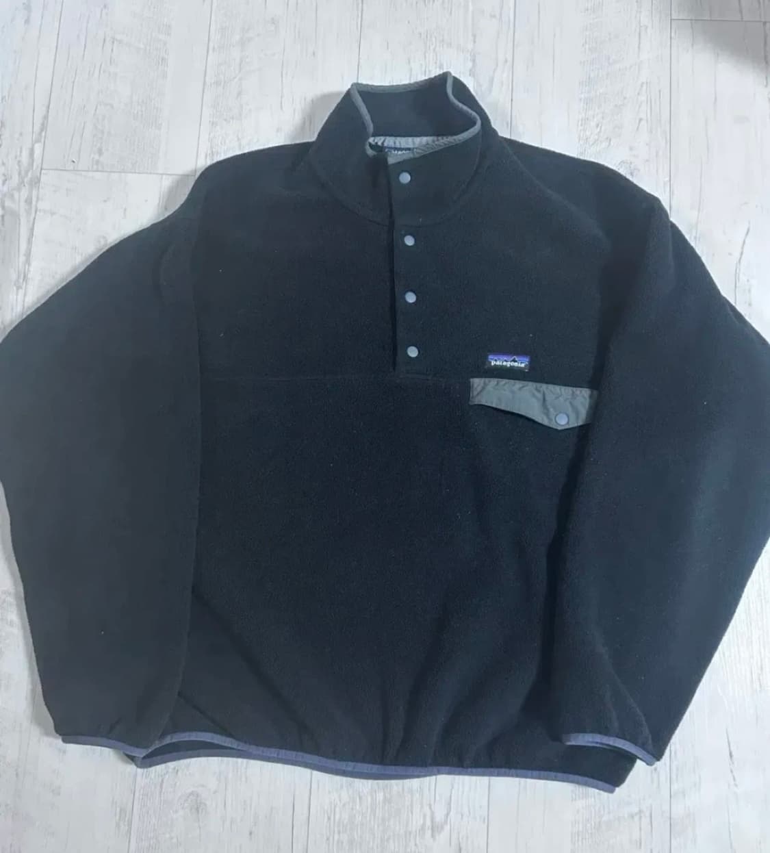 파타고니아 신칠라 플리스 스냅티 헤비웨이트 블랙 포지 그레이 L 상품이미지1