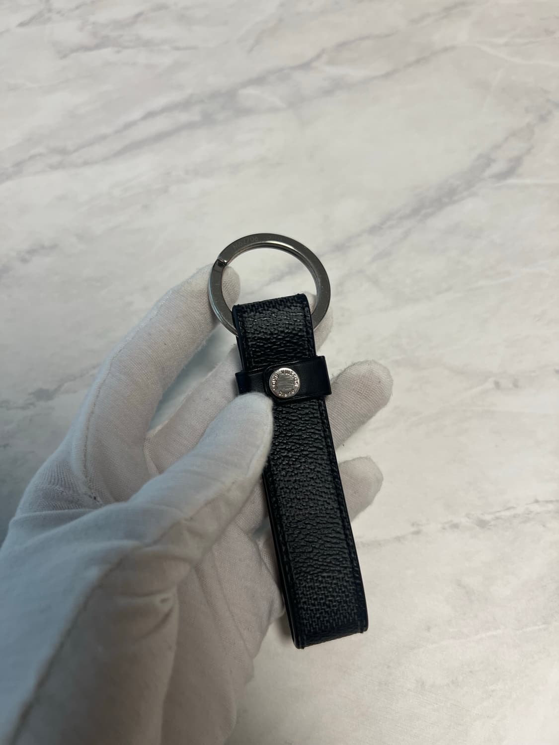 루이비통 LV 드라곤느 키 홀더 M62706 상품이미지2