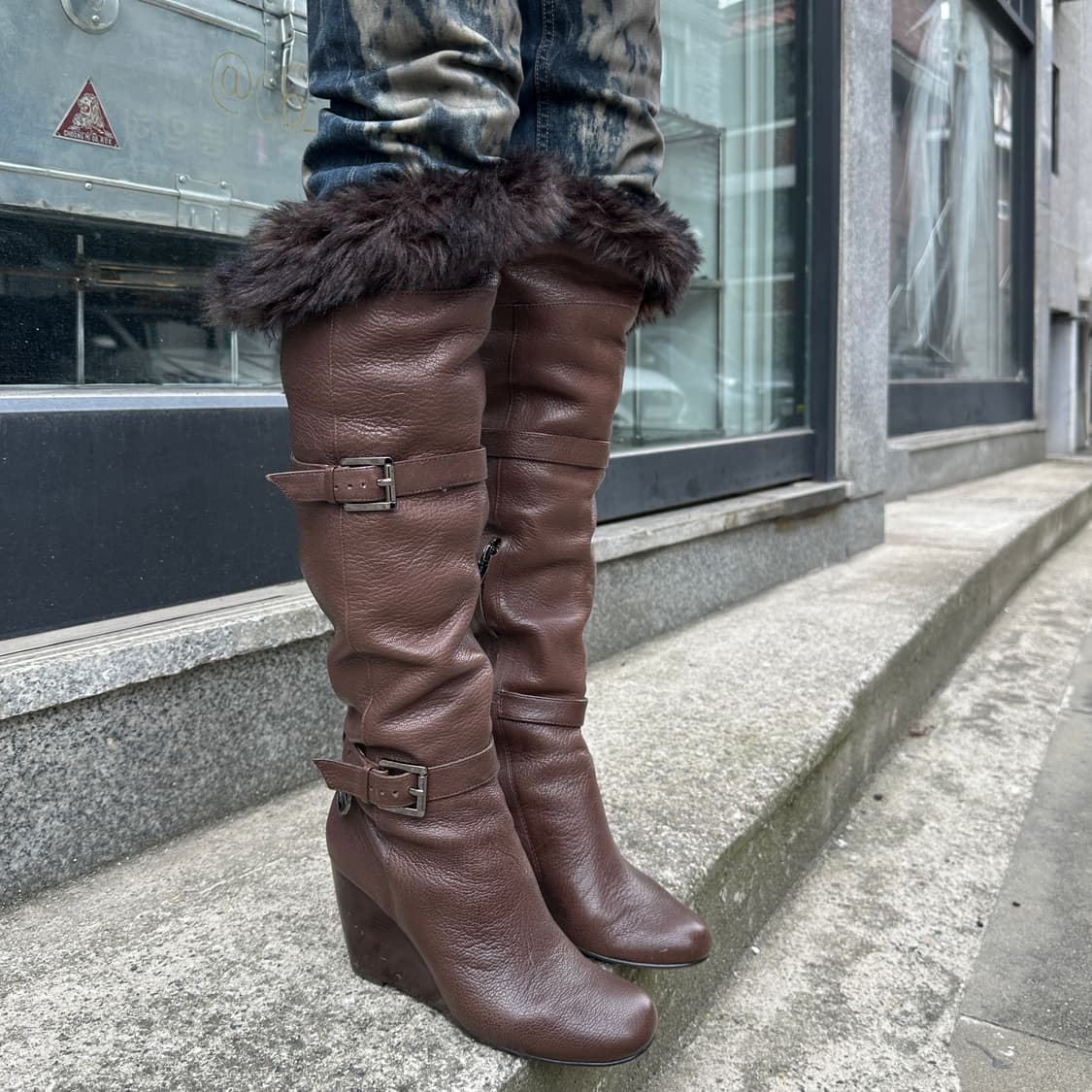 00s 마이클 코어스 웨지 퍼 & 가죽 롱부츠 상품이미지8