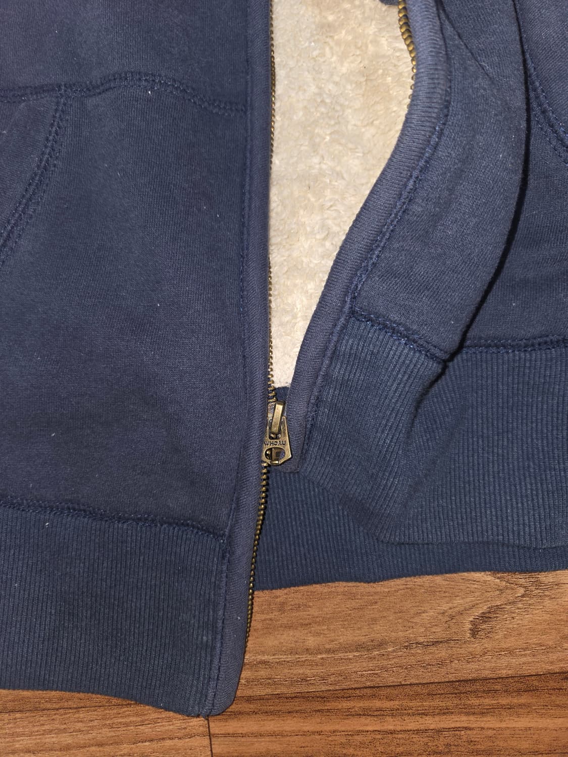 후아유 y2k 뉴욕 1843 보아털 후드집업 네이비 상품이미지2