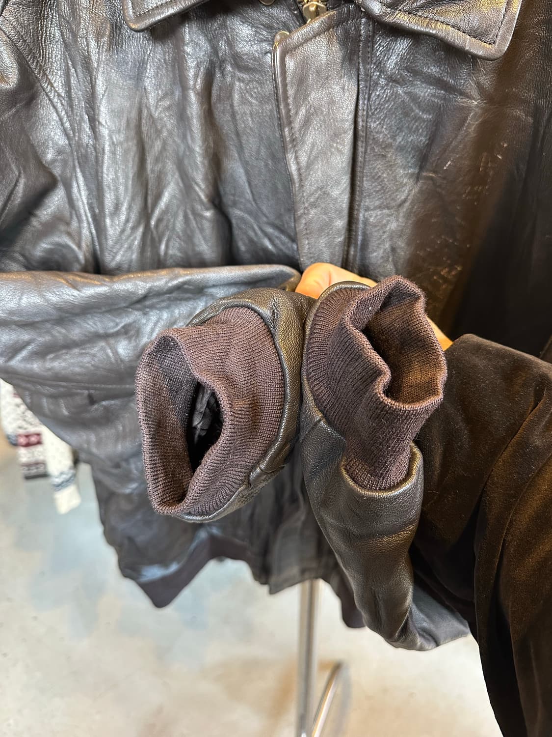 엘엘빈 헤비 리얼 염소가죽 A-2 플라이트 자켓 상품이미지6