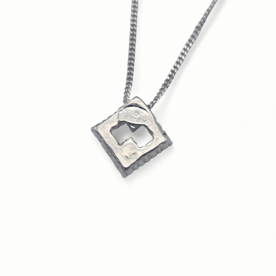 지방시 로고 큐빅 스퀘어  목걸이 상품이미지7
