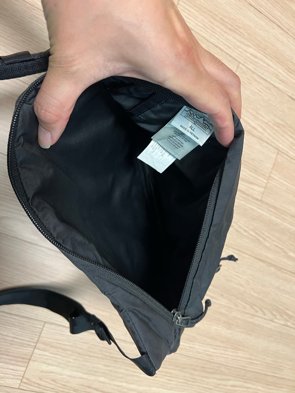 파타고니아 울트라 라이트 블랙홀 슬링백 상품이미지6