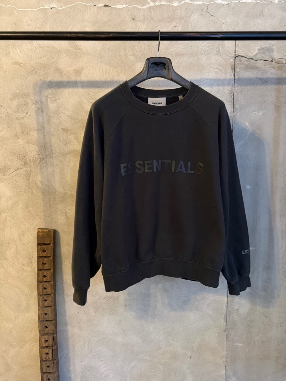 에센셜 맨투맨 100 상품이미지9