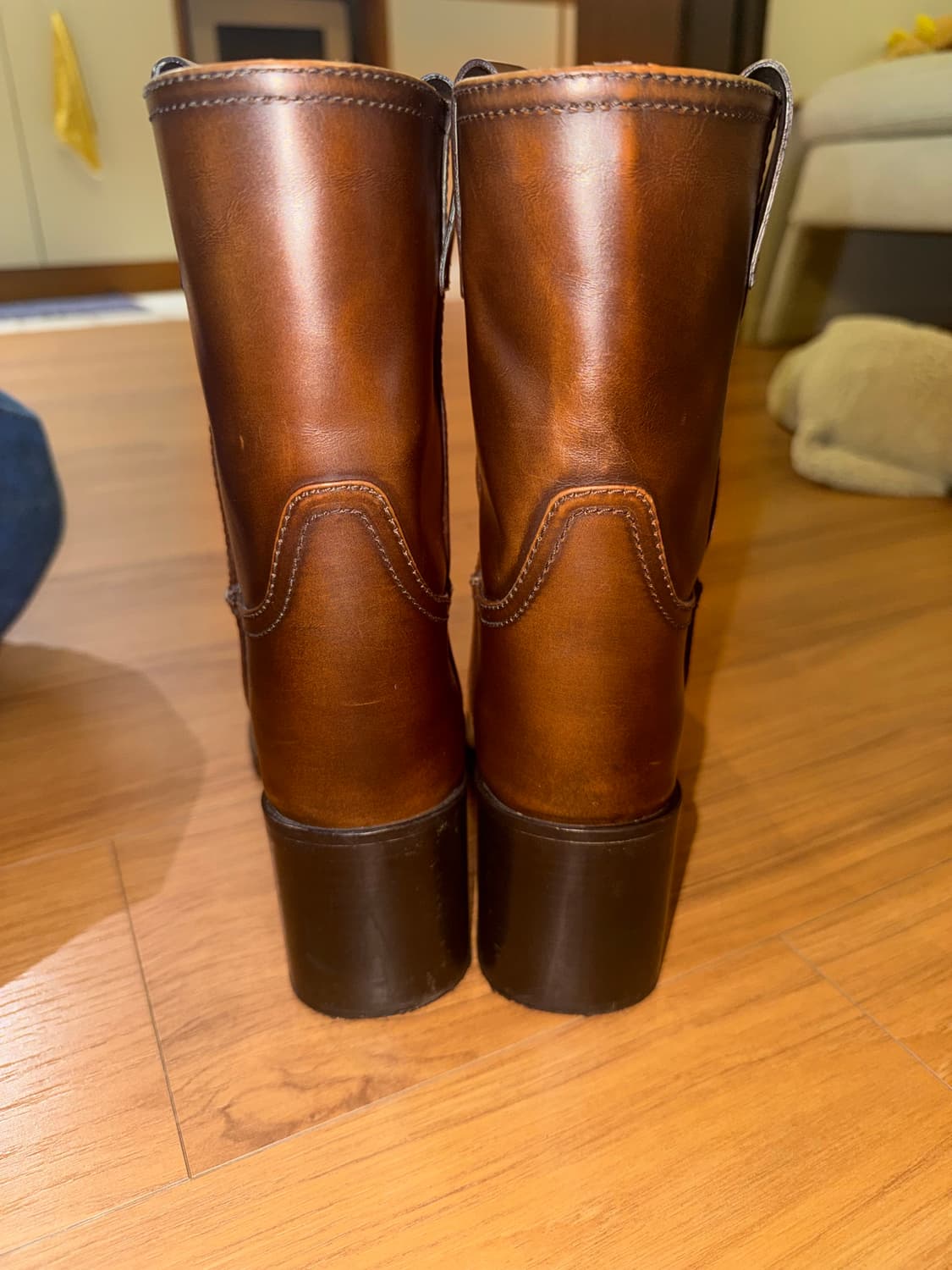 미우미우 부츠 37.5사이즈 판매합니다. 상품이미지5