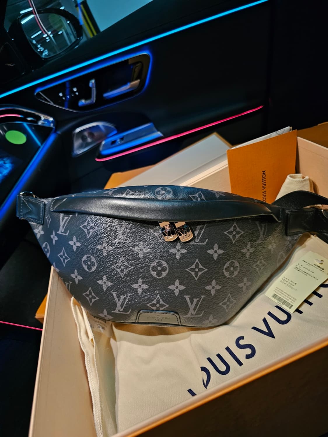 루이비통 이클립스 디스커버리 범백 크로스백 신형 상품이미지1