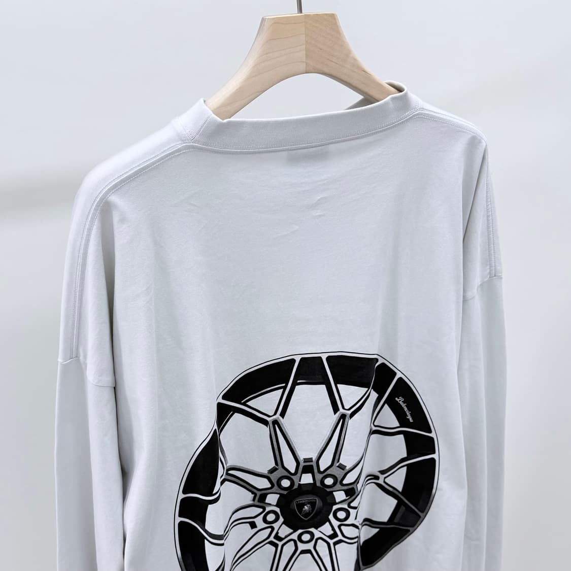 [S+급/4] 발렌시아가 x 오토모빌리 람보르기니 롱 슬리브 긴팔 티셔츠 상품이미지6