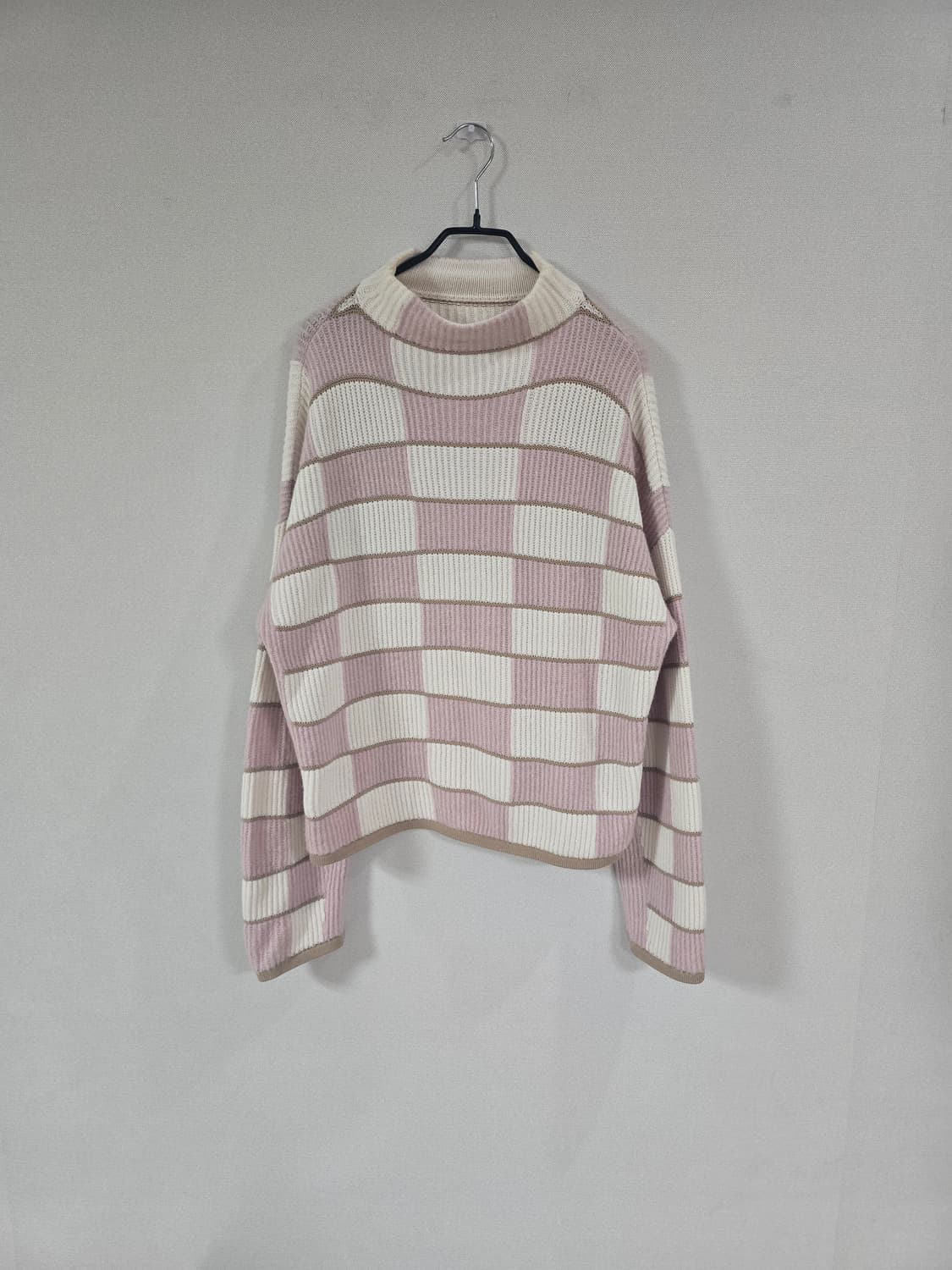 한섬 클럽모나코 23fw 부드러운 반목 니트티 상품이미지1