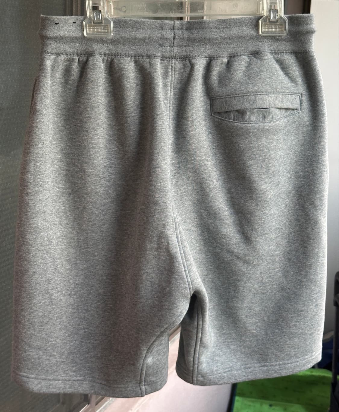 [Nike] 나이키 NSW 부클 바시티 와펜 플리스 반바지 그레이  상품이미지3