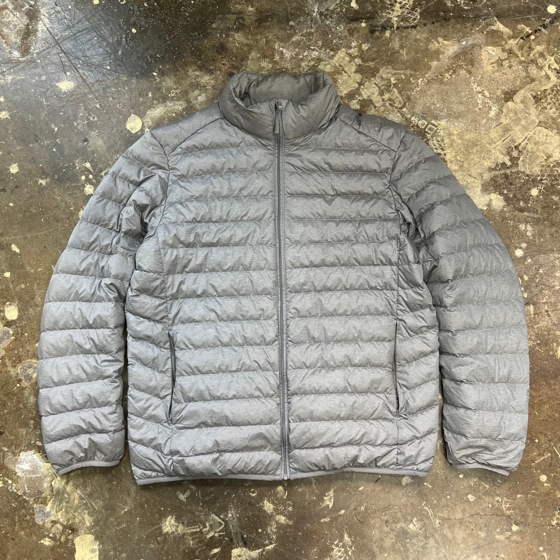 L) 유니클로 울트라 라이트다운 경량 패딩 점퍼 상품이미지1