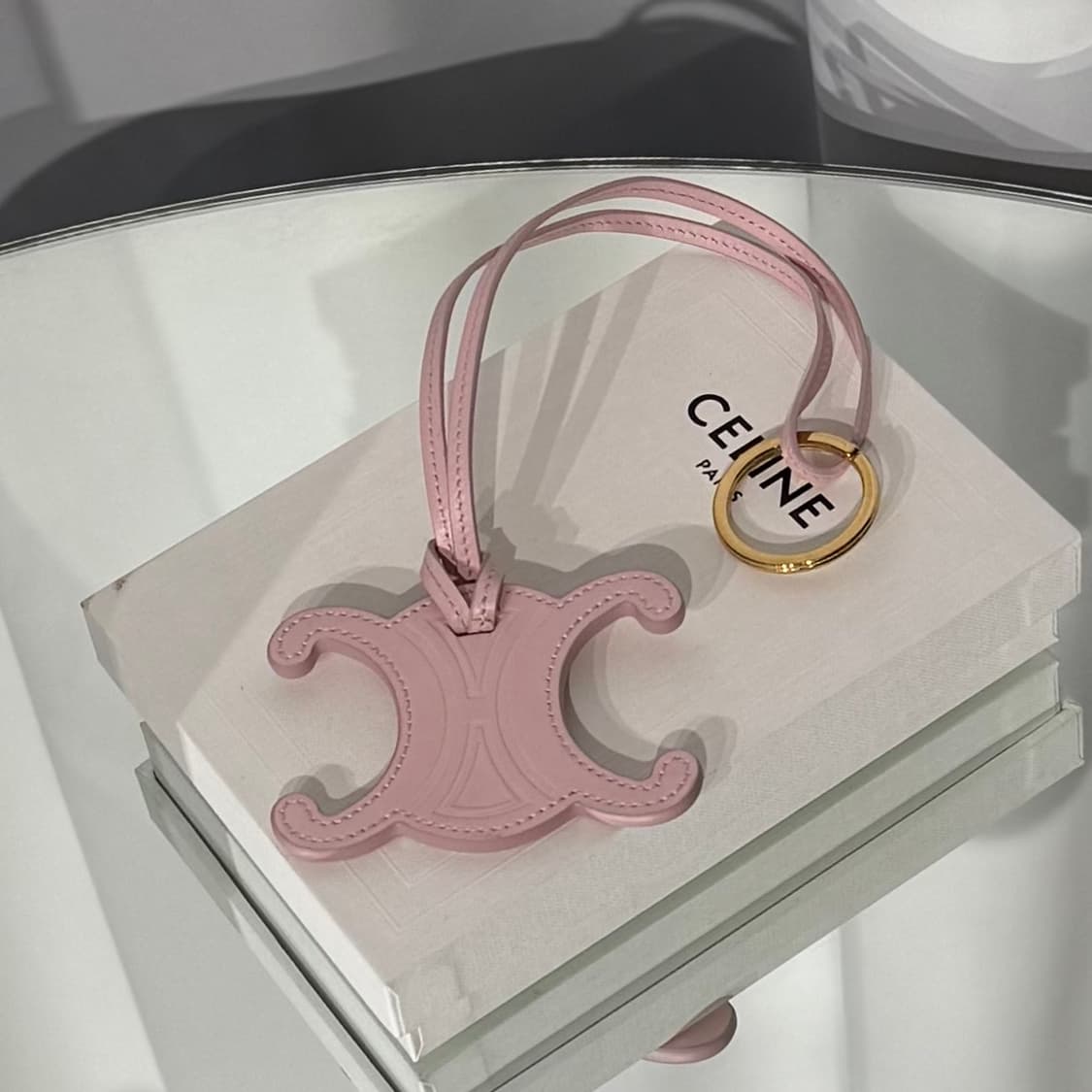 셀린느 트리옹프 백 참 상품이미지1