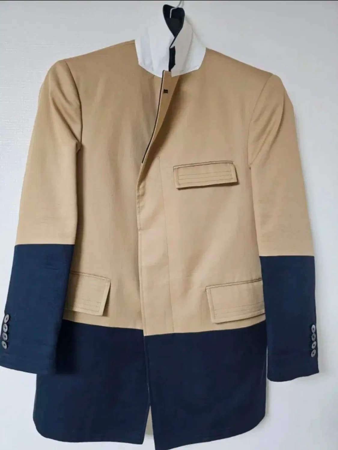 톰브라운 블레이져 배색 코트(100/정품) 상품이미지2