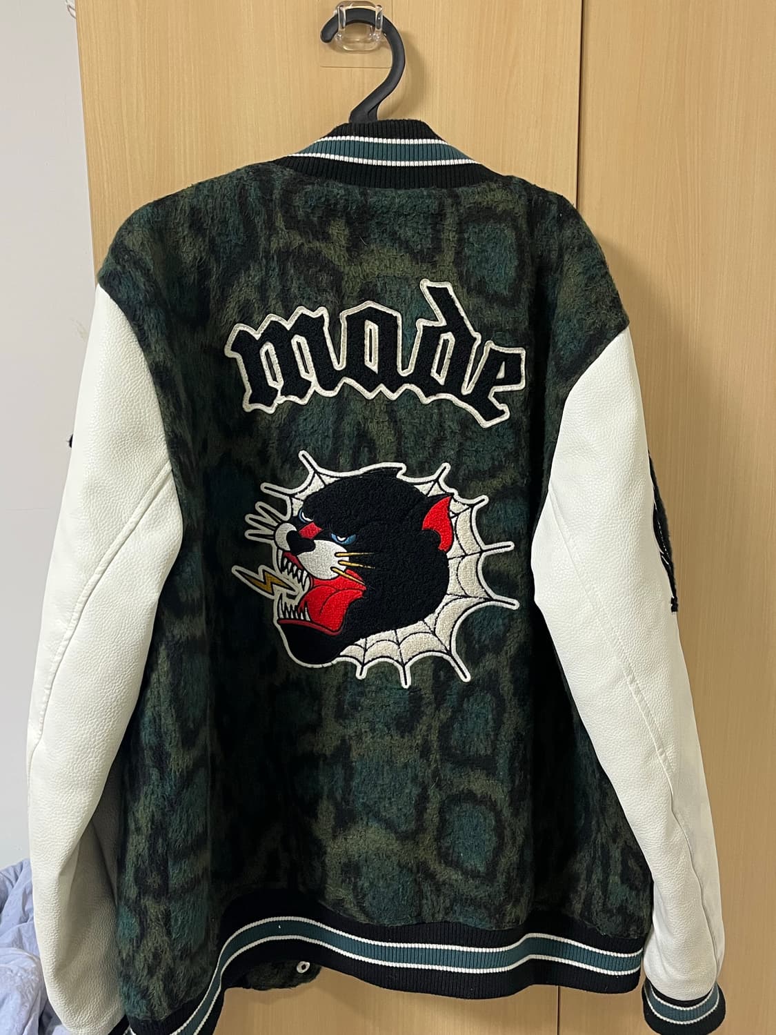 에이메이드 바시티 판매 상품이미지2