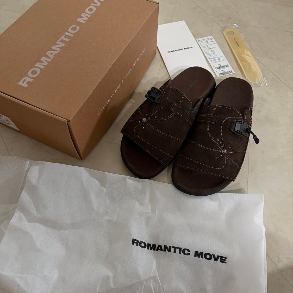 새상품(280)로맨틱무브 아웃로우 슬라이드 브라운 스웨이드 상품이미지4