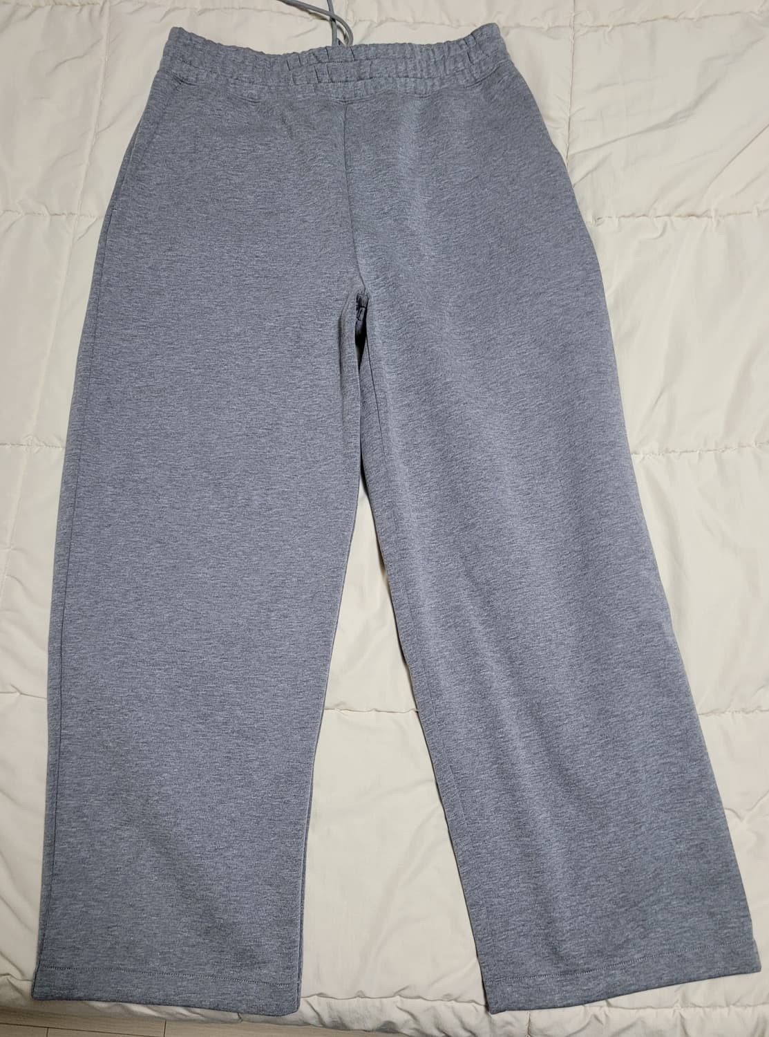 유니클로 C 스웨트 와이드 팬츠 L 사이즈 판매 합니다 상품이미지1