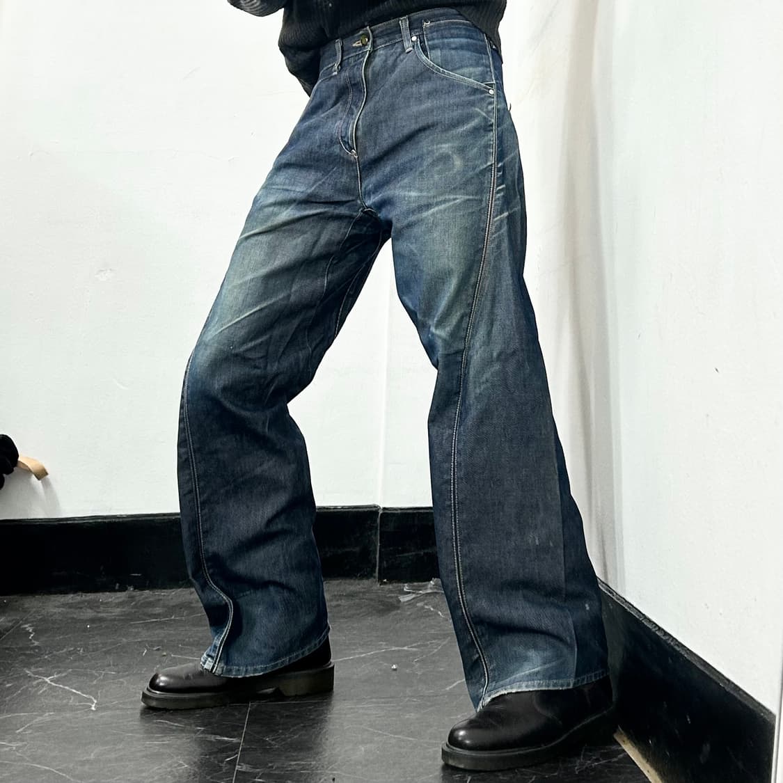 리바이스 엔지니어드 신치백 데님 팬츠 상품이미지3