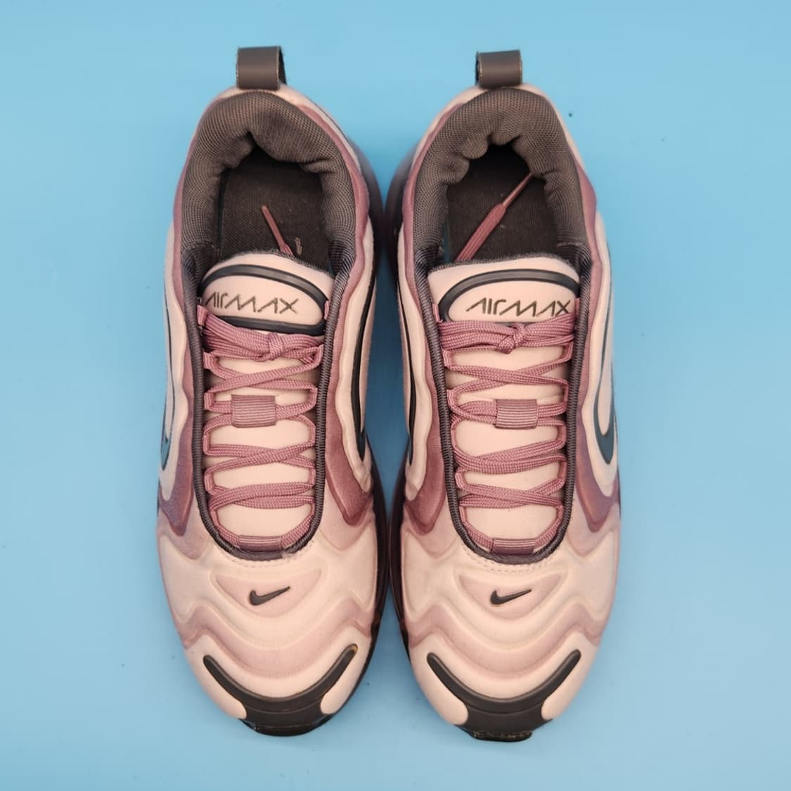 o 나이키 에어맥스 720 여성운동화 240 상품이미지2