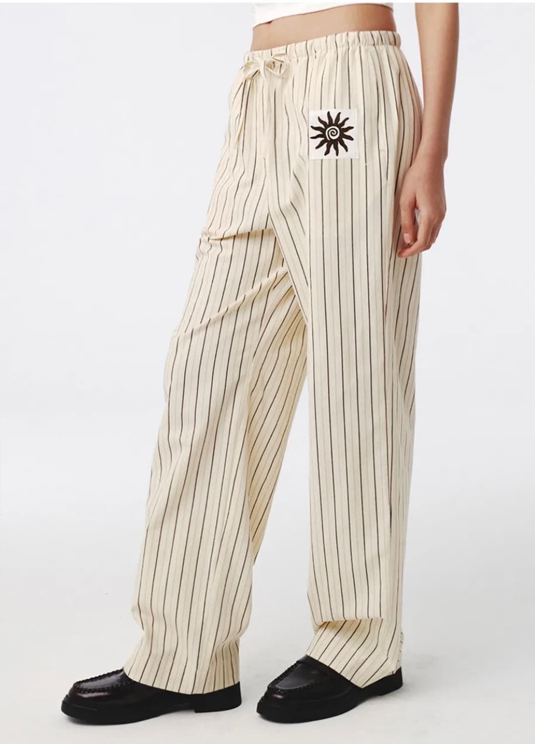 기준 Le soleil lounge pants butter 상품이미지1