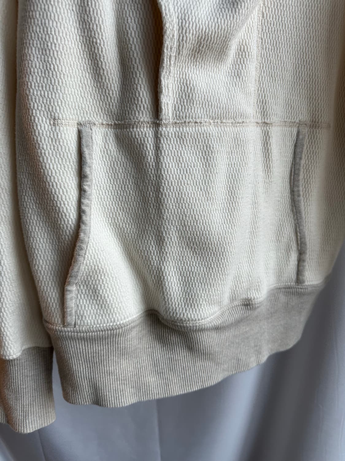 캐피탈 사선 코튼 후드티 상품이미지4