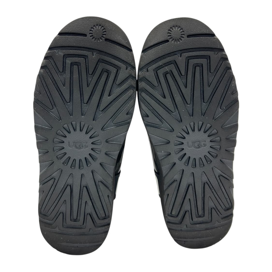 230 W 어그 클래식 클리어 미니 부츠 블랙 상품이미지6