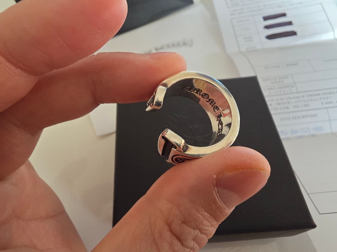 크롬하츠 스크롤라벨링 반지 급처 합니다 (us9.5 10

20호 21호 상품이미지3