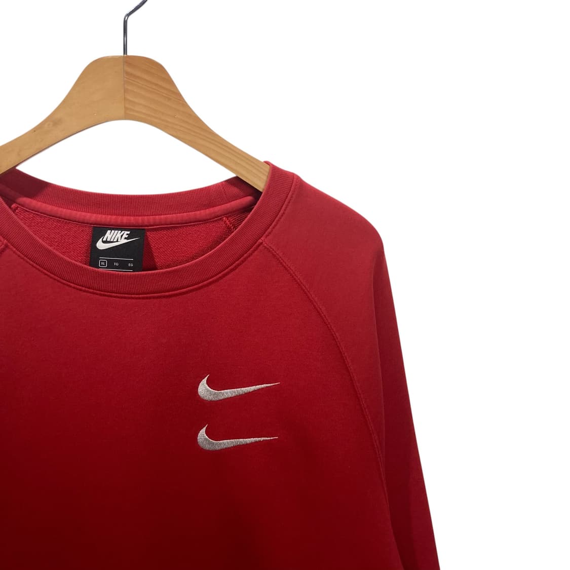 나이키 더블 스우시 레드 맨투맨 상품이미지3