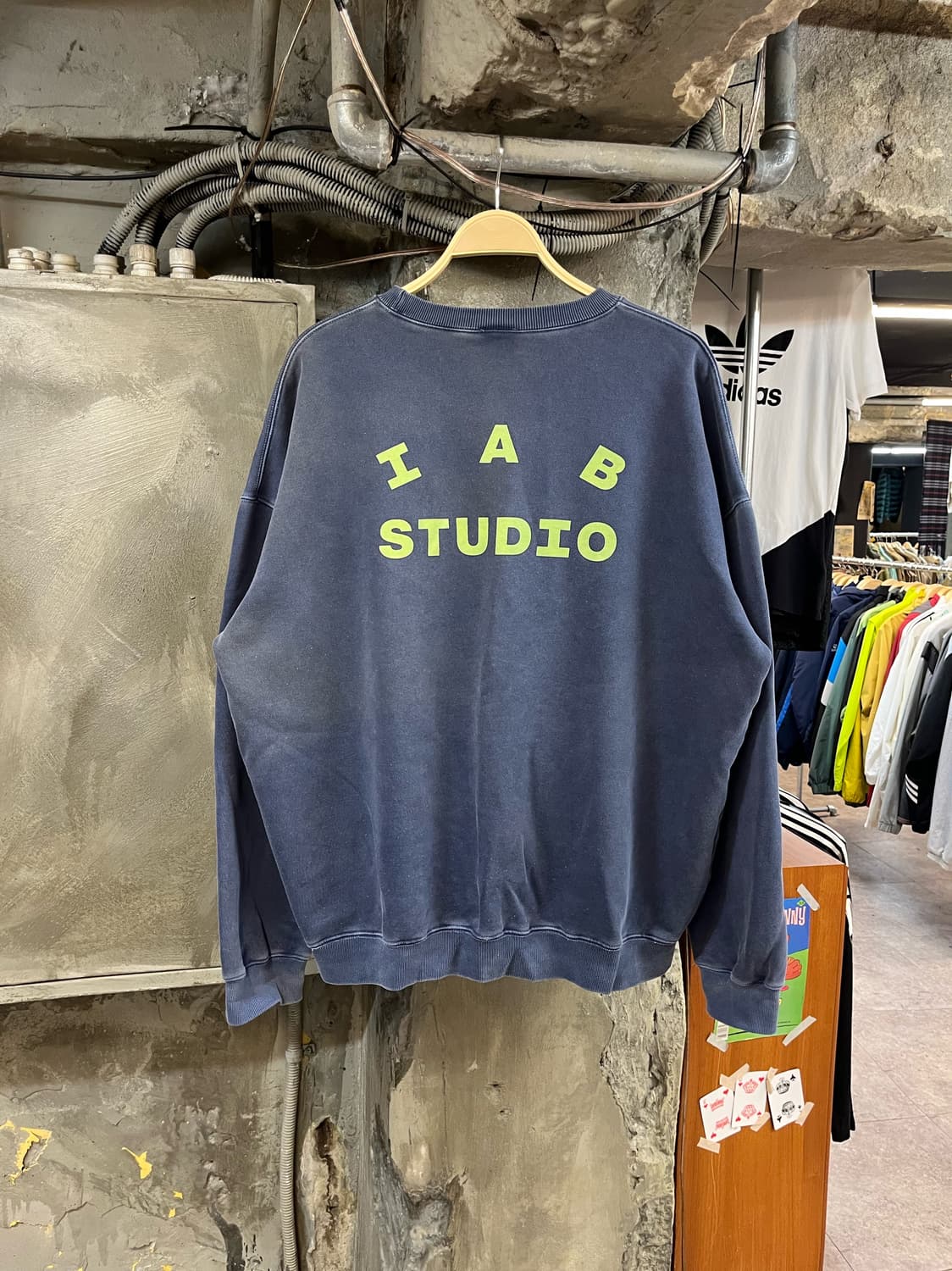 아이앱 스튜디오 기모 맨투맨 XL 블루 #csz2455 상품이미지1