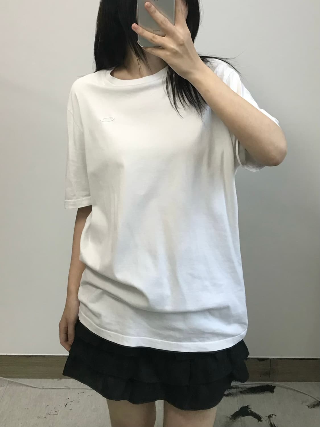 오클리 자수로고 화이트 반팔 티셔츠 상품이미지1
