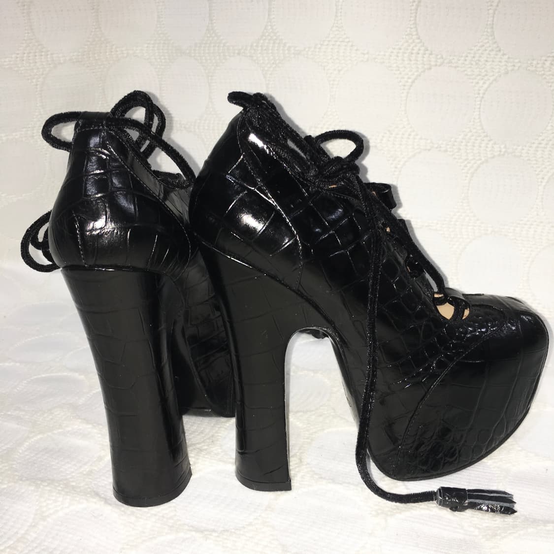 비비안 웨스트우드 아카이브 크로코 엠보 레이스업 청키힐 펌프스 상품이미지5