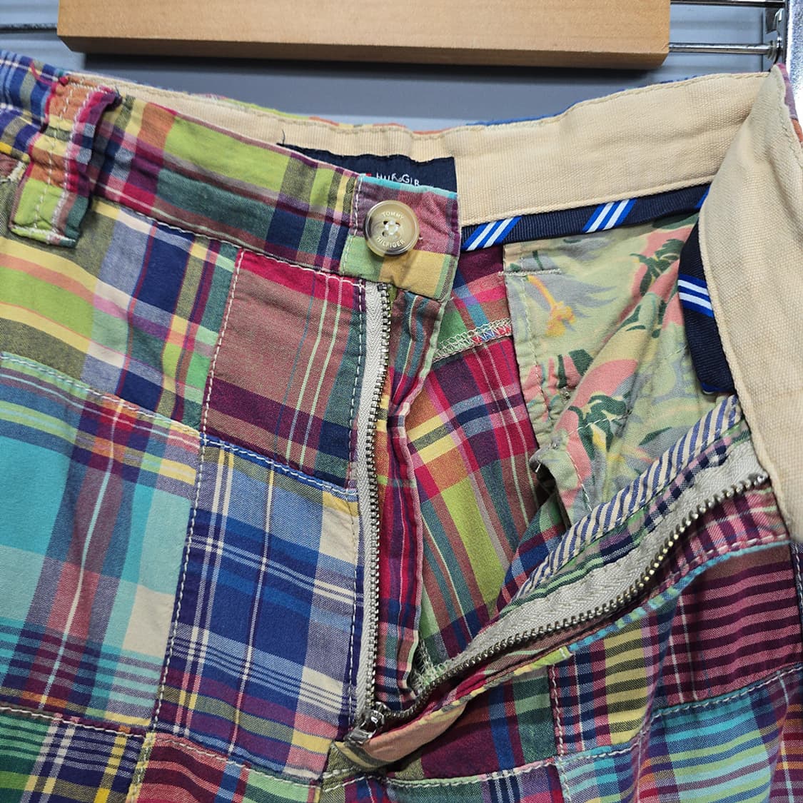 타미힐피거 TOMMY HILFIGER 패치워크 하프 팬츠 38 상품이미지4