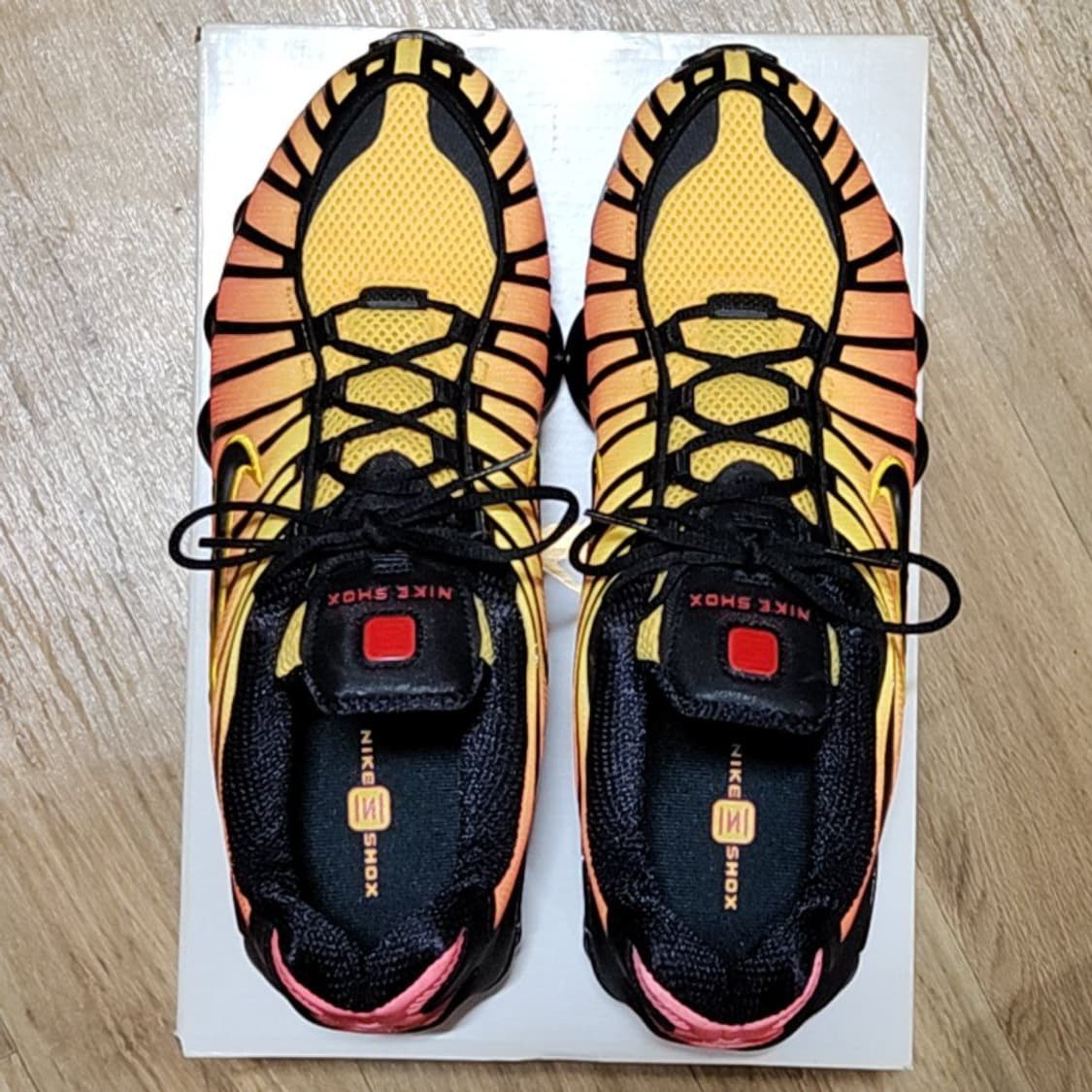 나이키 290 샥스TL 선라이즈 상품이미지4