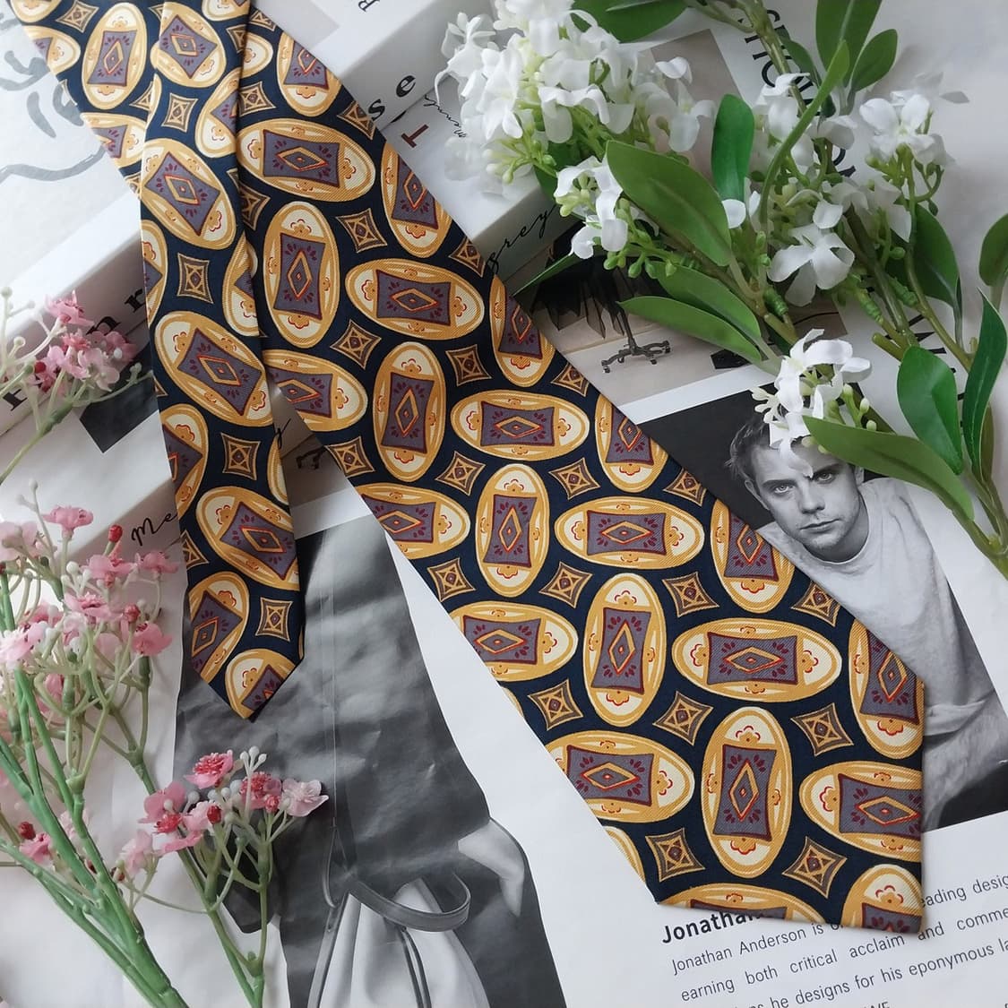 미쏘니 실크 네이비 기하 패턴 넥타이 9.7cm A+등급 K1782
 상품이미지4