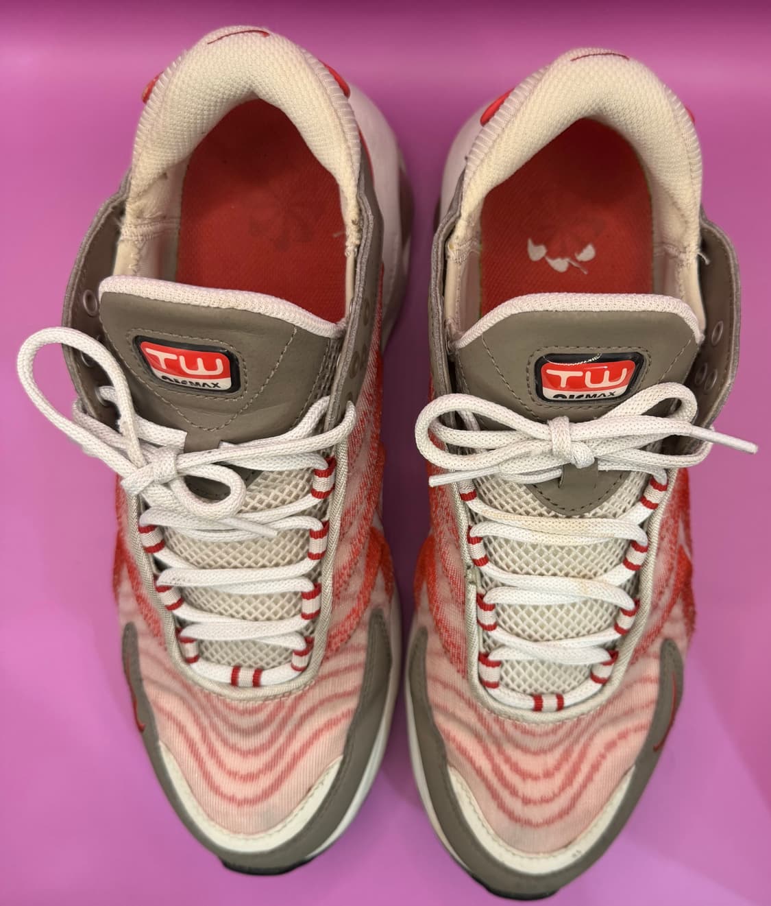 [나이키 에어맥스 TW] 스타일과 편안함의 완벽한 조화 상품이미지3