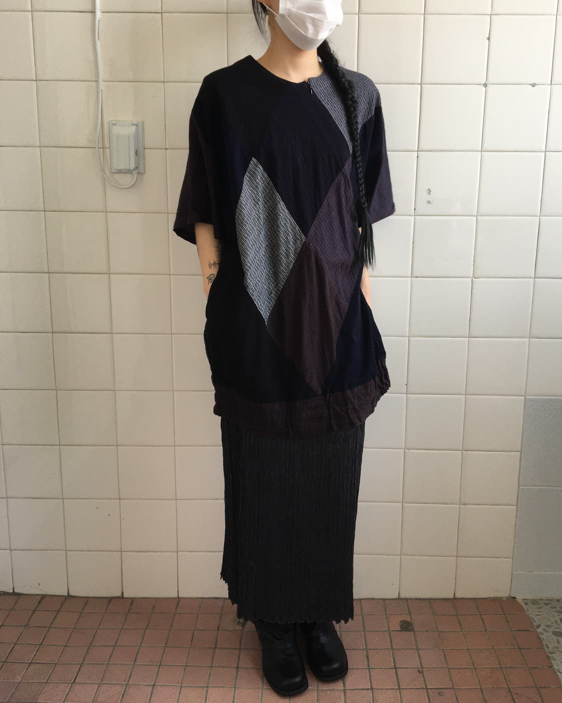 Zipper point diamond pattern top 상품이미지1