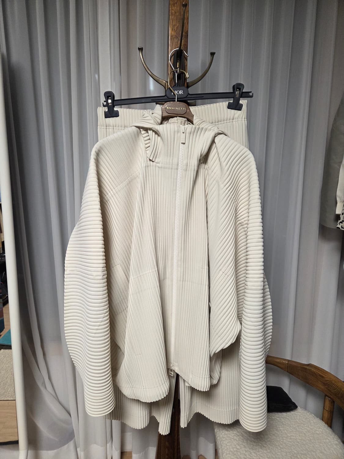 25년 옴므플리세 후드집업 하카마 셋업 판매합니다. 상품이미지1