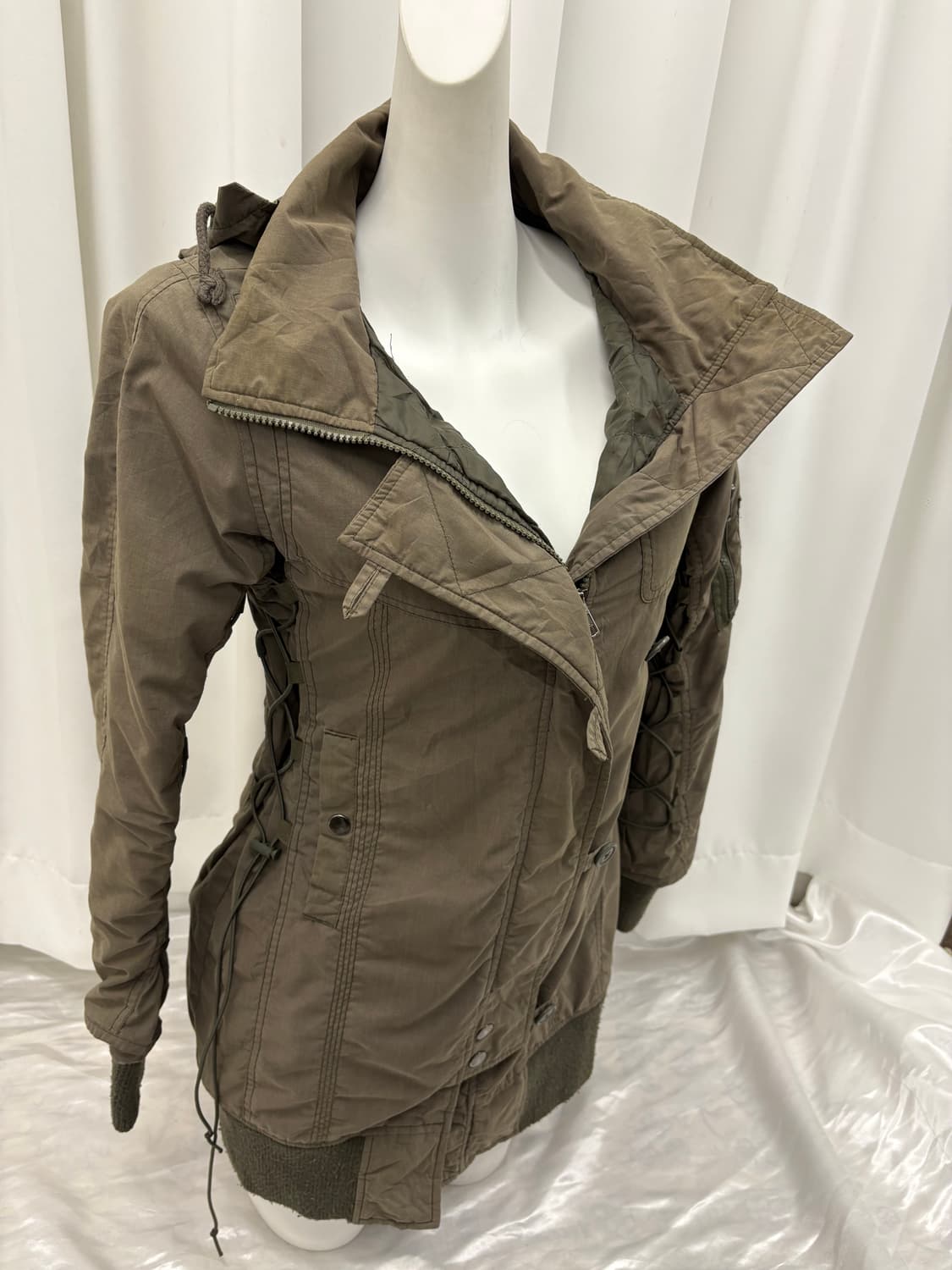 Von Dutch 아일렛 야상 상품이미지2