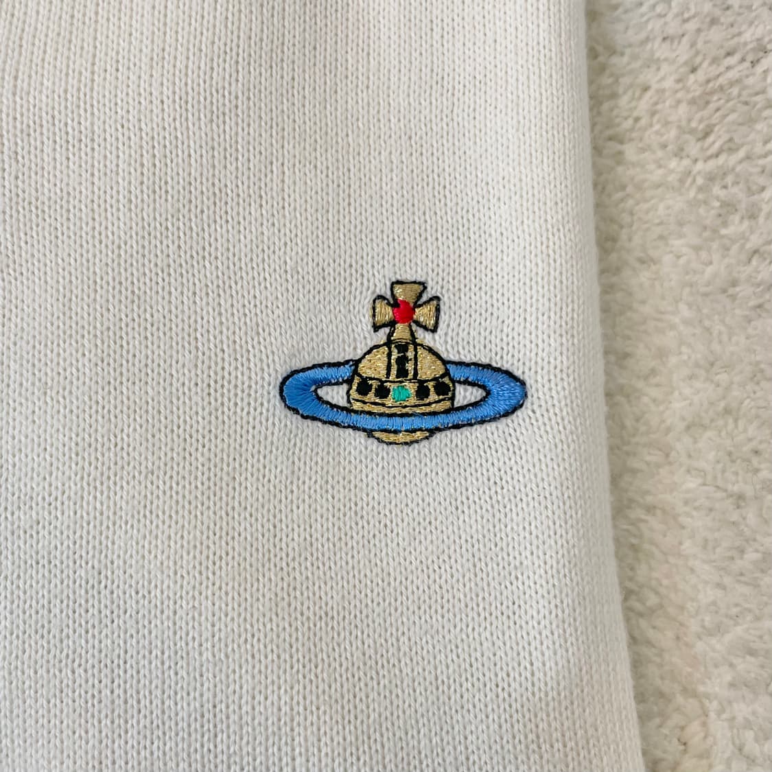 비비안웨스트우드 ORB 로고 제니 가디건-크림 아이보리 상품이미지9