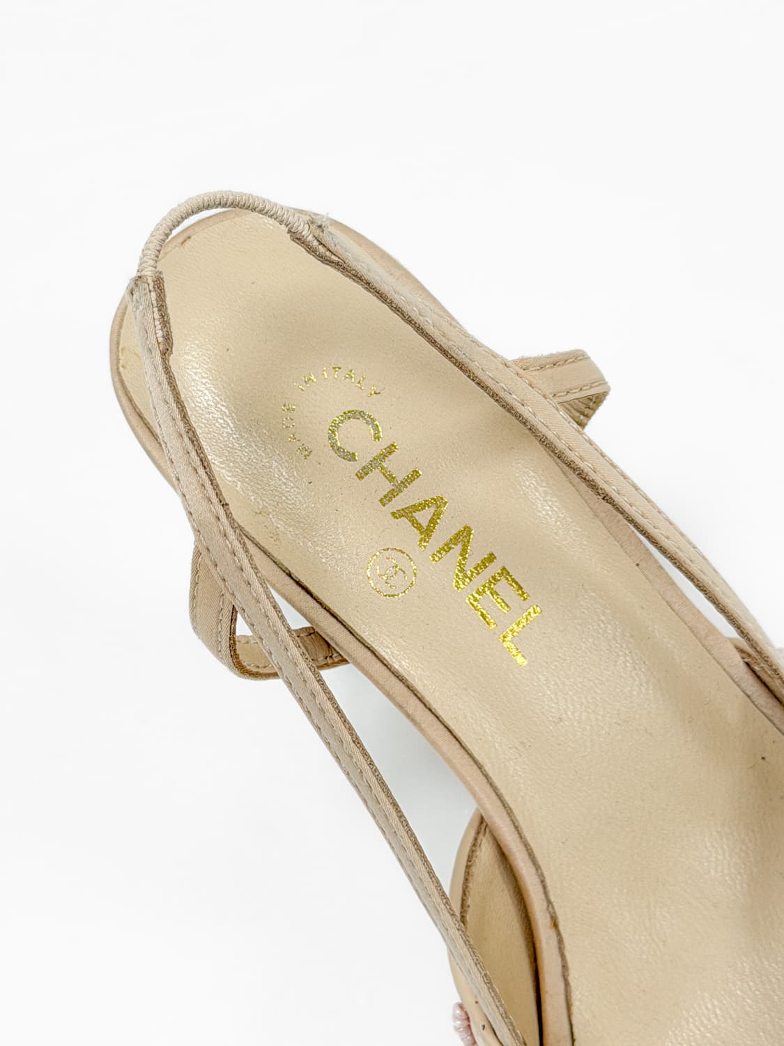 샤넬 CC 로고 비즈 새틴 스틸레토 슬링백 펌프스 상품이미지7