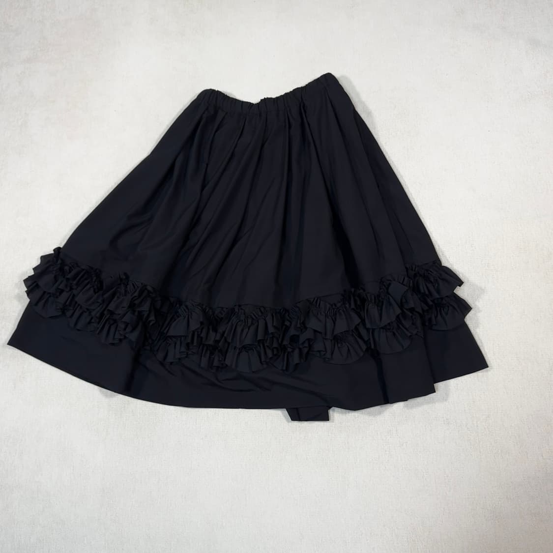 Frill Voluminous Long Black Skirt  상품이미지2
