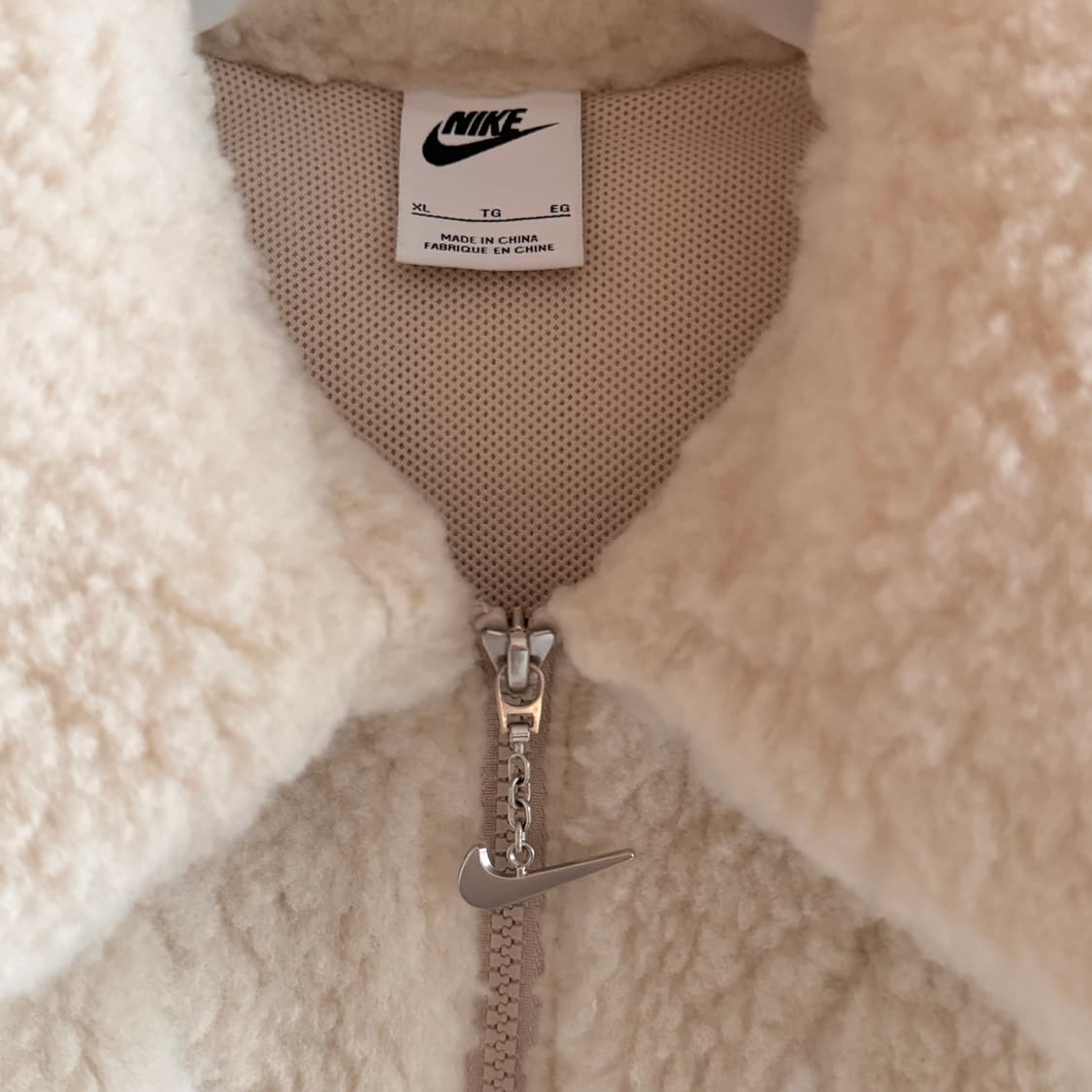 나이키 스우시 풀집 뽀글이 재킷 상품이미지2